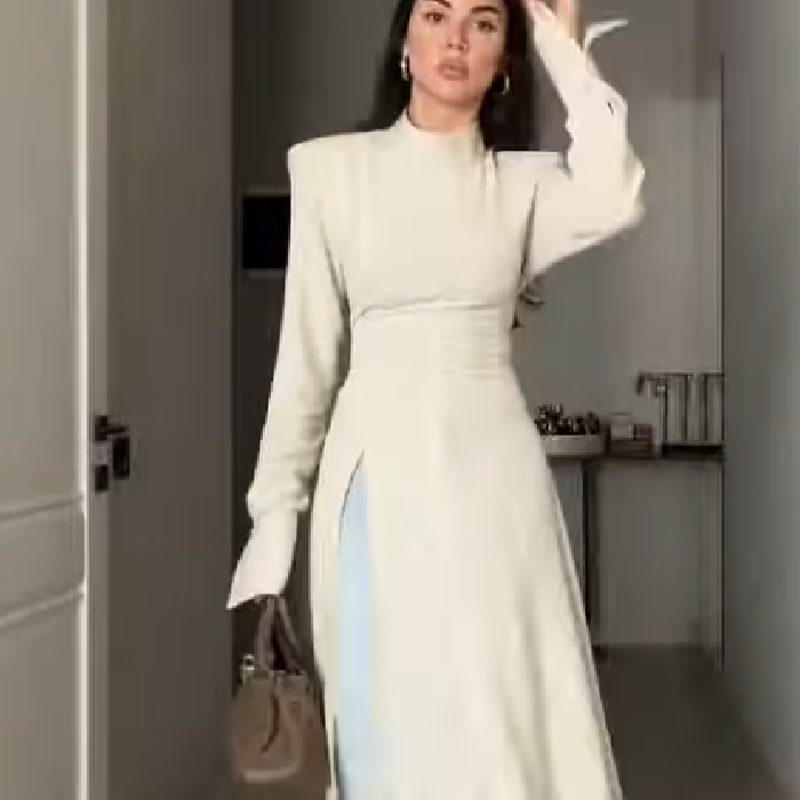 Female Formal Wear - Elegante lange jurk met hoge hals,