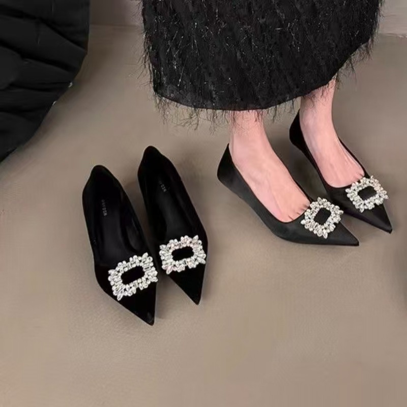 Zwarte katje- en damesschoenen - Kitten Heel Women recensie en prijs